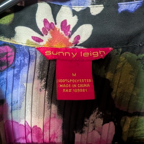 Sunny Leigh Pink and Purple Fitted Peplum Blouse - Picture 2 of 4